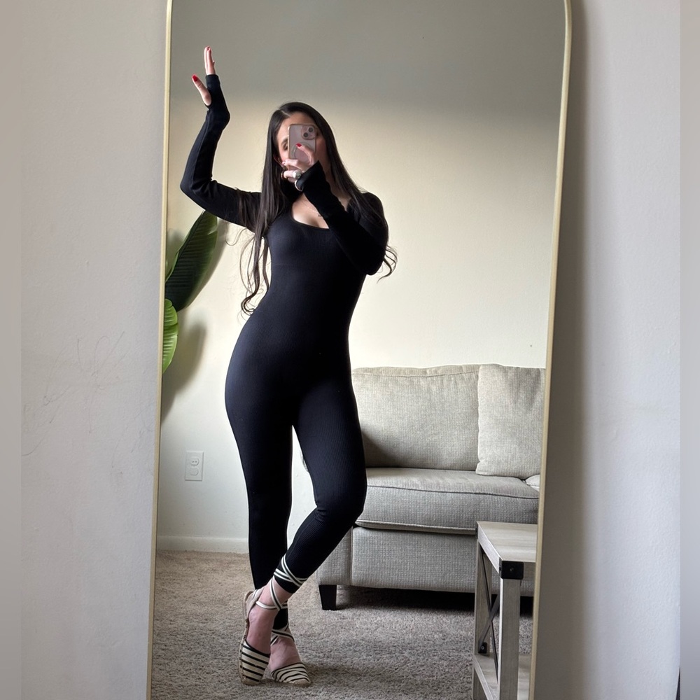 Black Women's Long-Sleeve Jumpsuit
